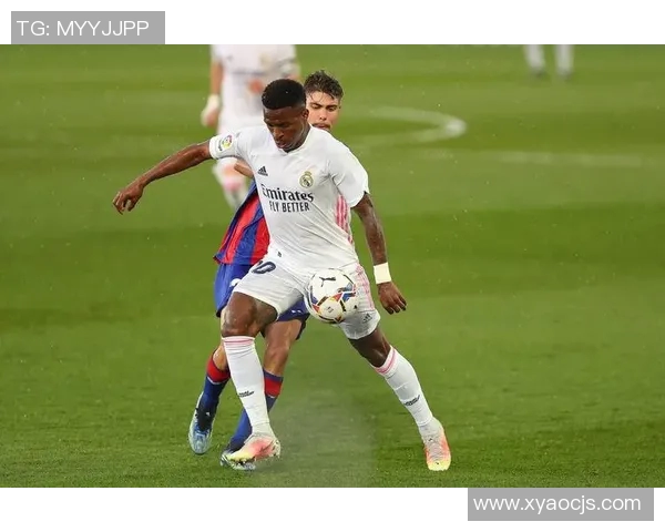 皇马主场3-1力克埃瓦尔，继续追赶巴塞罗那争夺西甲冠军